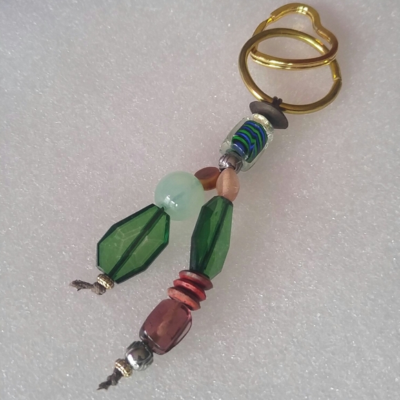 Keychain 🔑 - Picture 2 of 5